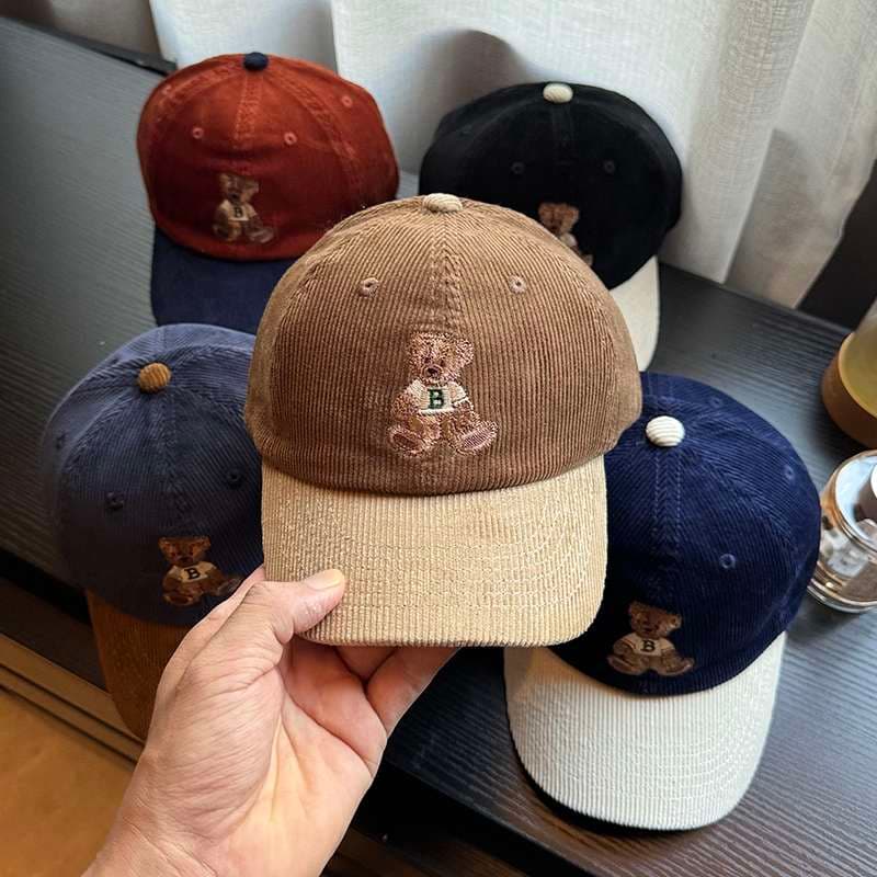 キッズ帽子 クマ刺繍入りコーデュロイキッズキャップ