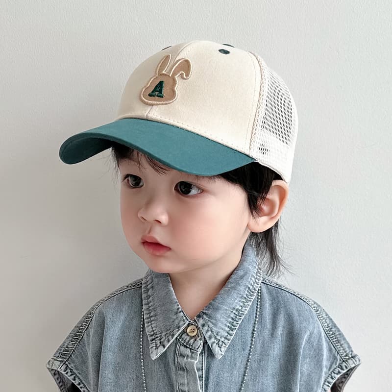 キッズ メッシュキャップ うさぎ刺繍入り｜軽量 × 通気性 × UVケア 帽子 2-10歳向け