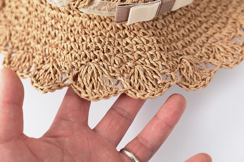 キッズ 帽子 優しい波形ブリム 手編み麦わら帽子｜波型つば＆リボン付き