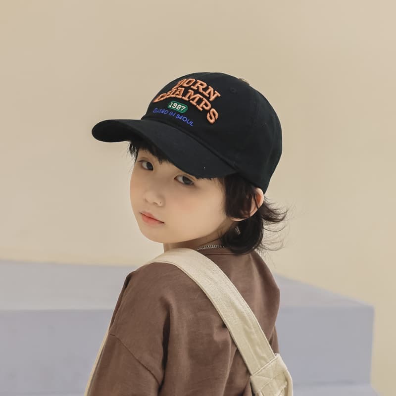 キッズ帽子 レトロ風チャンピオン刺繍キッズキャップ