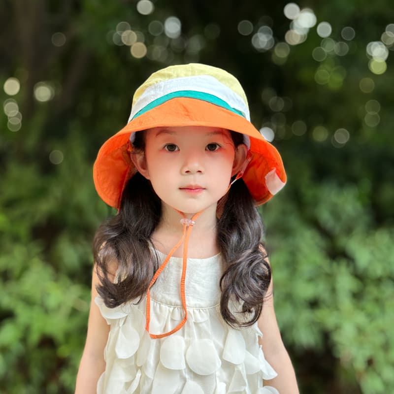 キッズ帽子 子供用日よけあご紐付き夏帽子