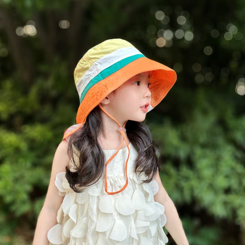キッズ帽子 子供用日よけあご紐付き夏帽子