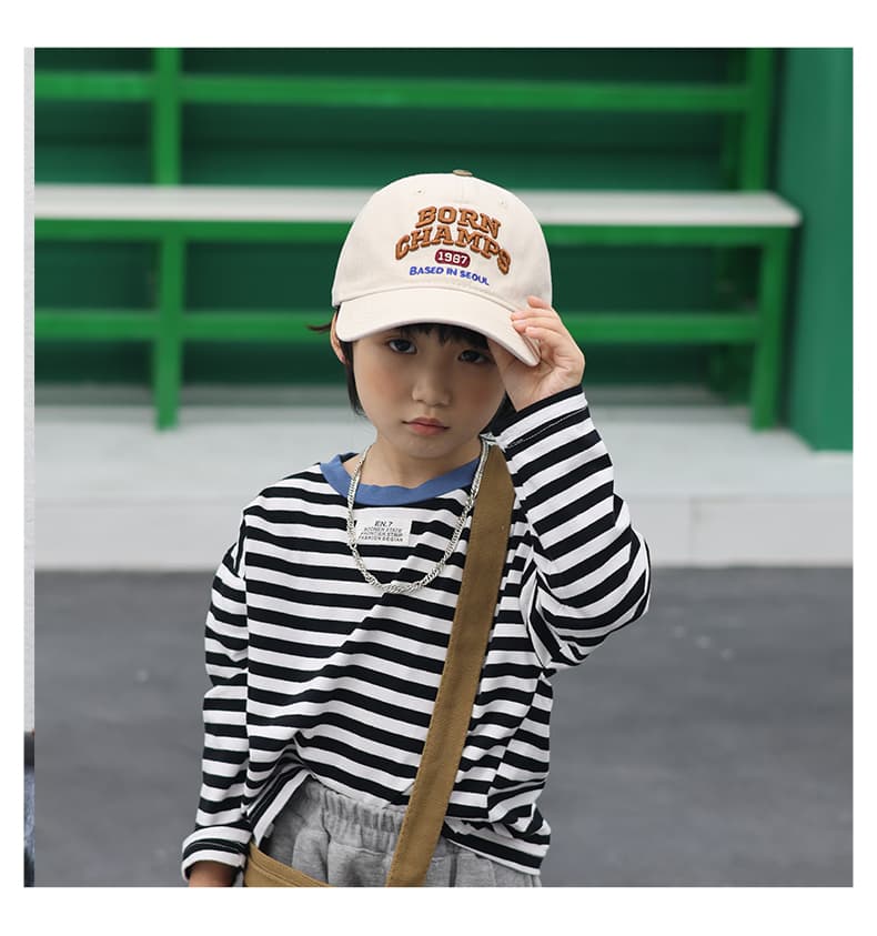 キッズ帽子 レトロ風チャンピオン刺繍キッズキャップ