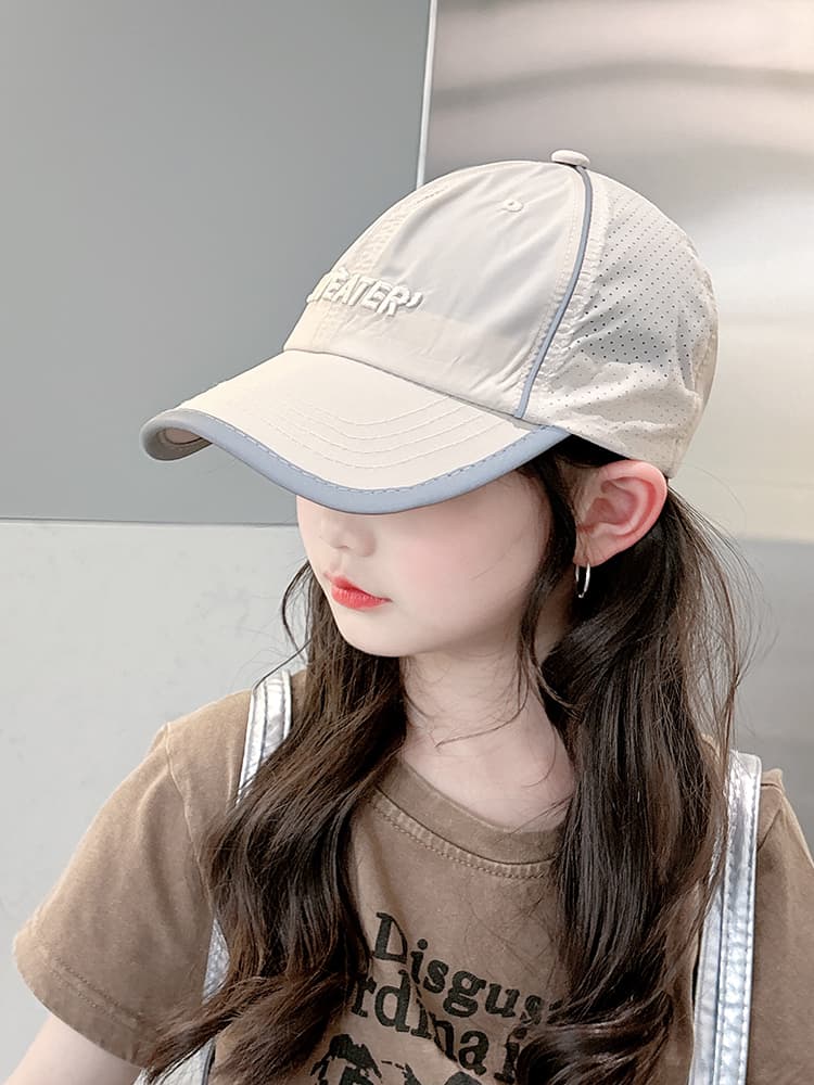 キッズ 帽子 メッシュサイド立体刺繍キッズキャップ｜通気性◎＆スタイリッシュ キッズキャップ