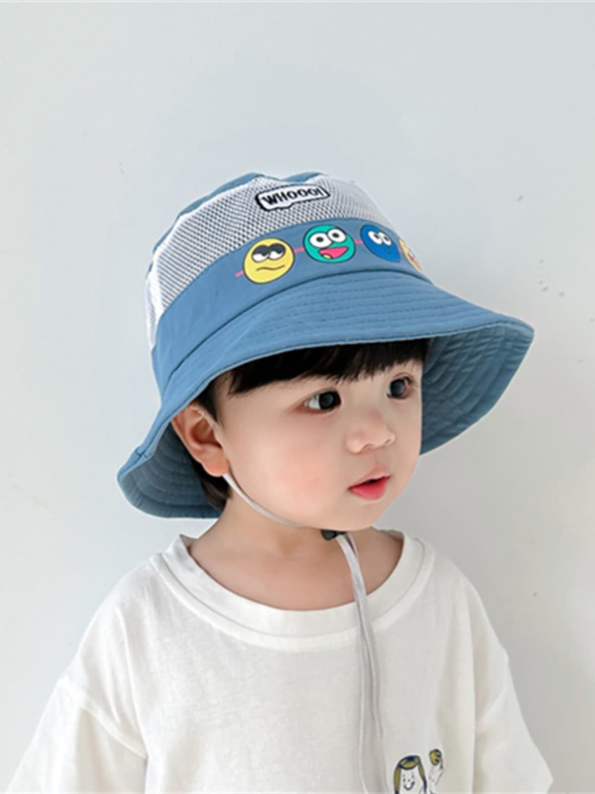 キッズ 帽子 おもしろ顔柄メッシュバケットハット｜通気性＆かわいい絵文字デザイン 2,660円（税込）