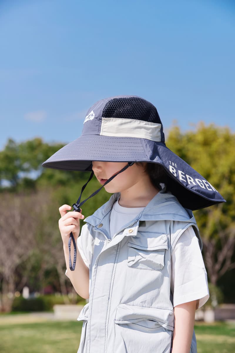 キッズ日差し対策バケットハット（ネックガード付き）｜あご紐・通気性機能付き 帽子