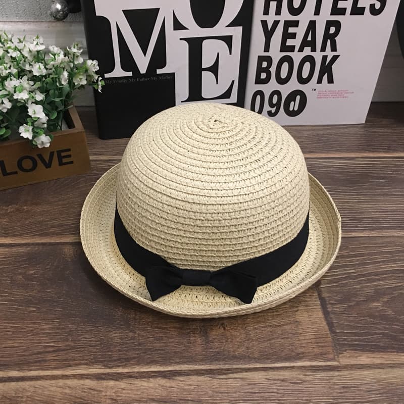 🌞 夏のお出かけにぴったり！リボン付きキッズ麦わらハット