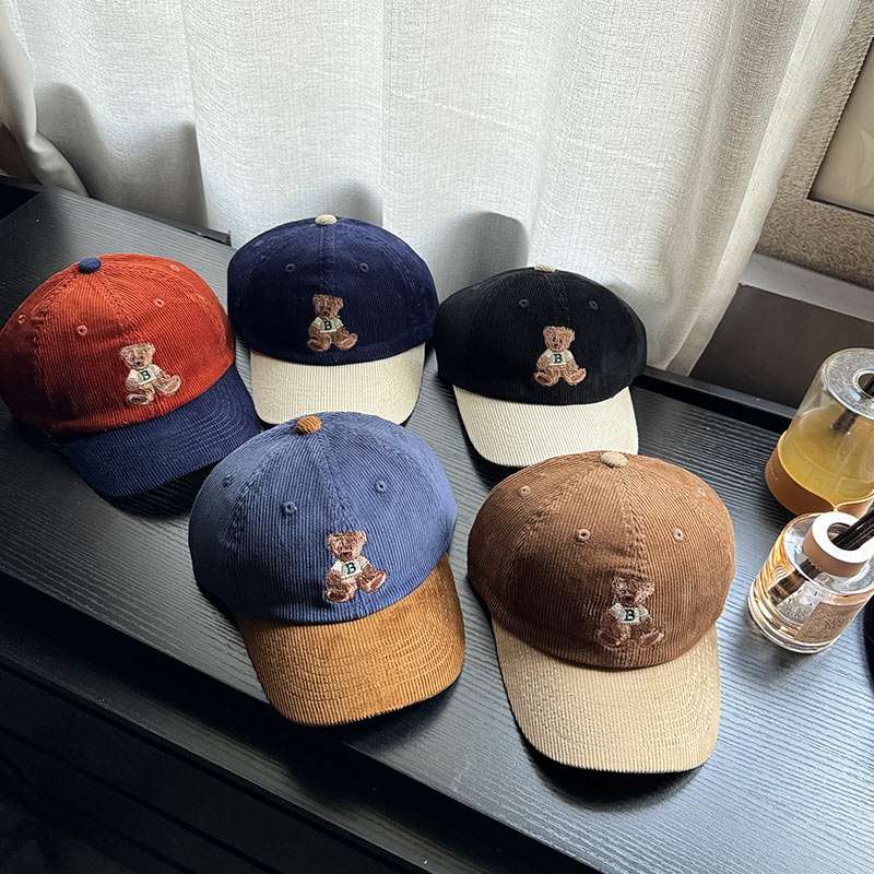 キッズ帽子 クマ刺繍入りコーデュロイキッズキャップ