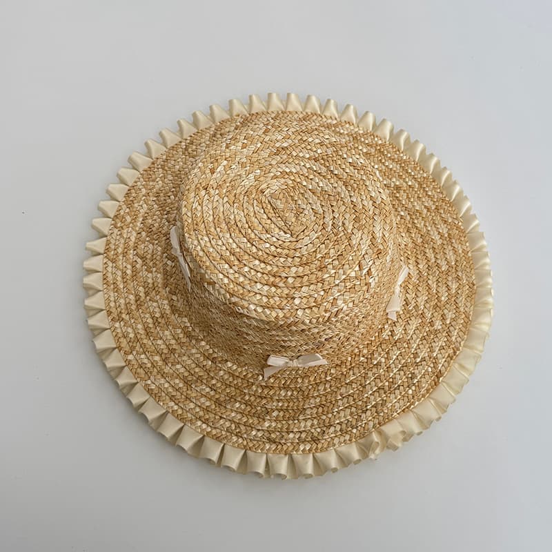 キッズ 帽子 リボン飾り付き子供用麦わら帽子｜黒リボン×フリル縁取りで上品なサマースタイル