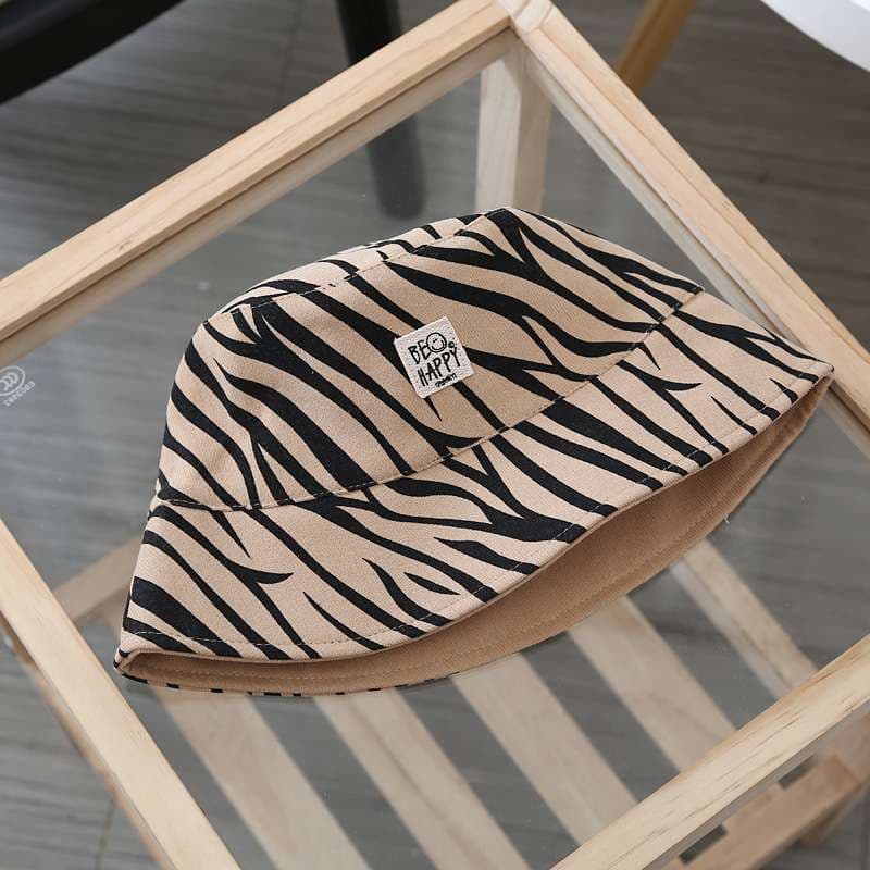 動物柄がおしゃれなキッズバケットハット