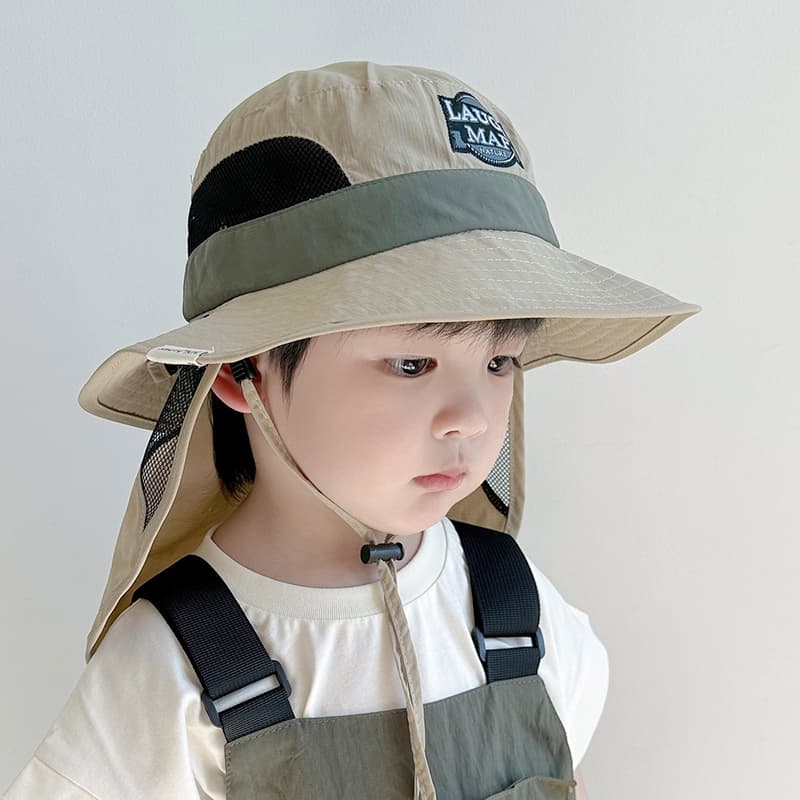 キッズ 冒険家バケットハット｜首元ガード × メッシュ通気性 × あご紐付き 帽子