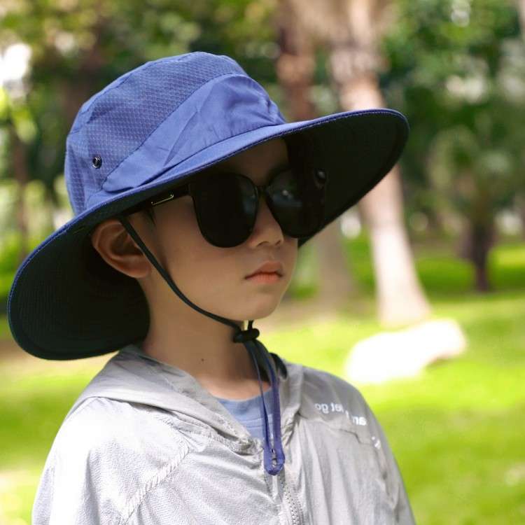 キッズ帽子 アウトドアするならこの帽子を選んで！  メッシュ日よけ帽子　キッズバケットハット【M／Lサイズ・あご紐付き】