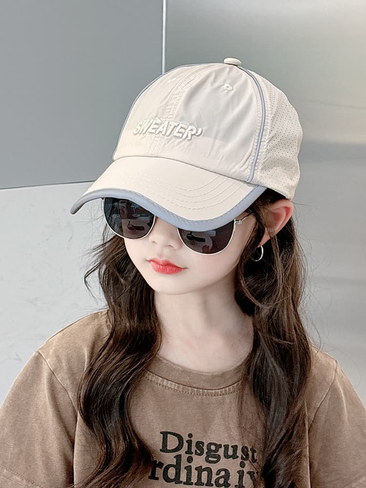 キッズ 帽子 メッシュサイド立体刺繍キッズキャップ｜通気性◎＆スタイリッシュ キッズキャップ