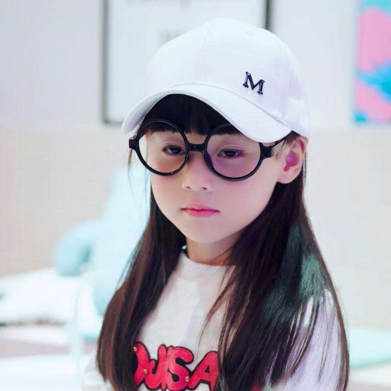 キッズ帽子 女の子に似合うクールキャップの王道！ 子供向けイニシャルキャップ