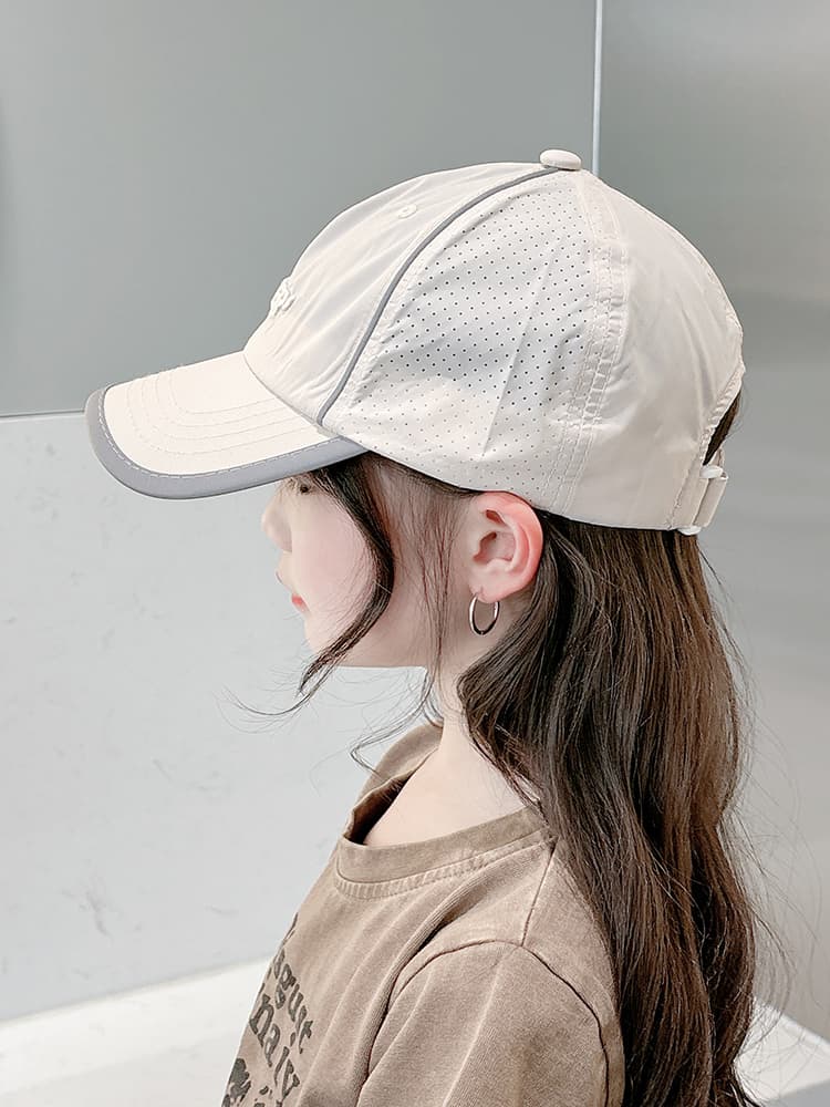 キッズ 帽子 メッシュサイド立体刺繍キッズキャップ｜通気性◎＆スタイリッシュ キッズキャップ