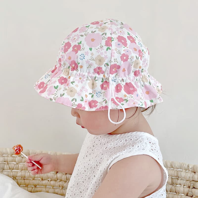 ベビー バケットハット 花柄｜つば広・通気性・紐付きで安心 40-48 cm
