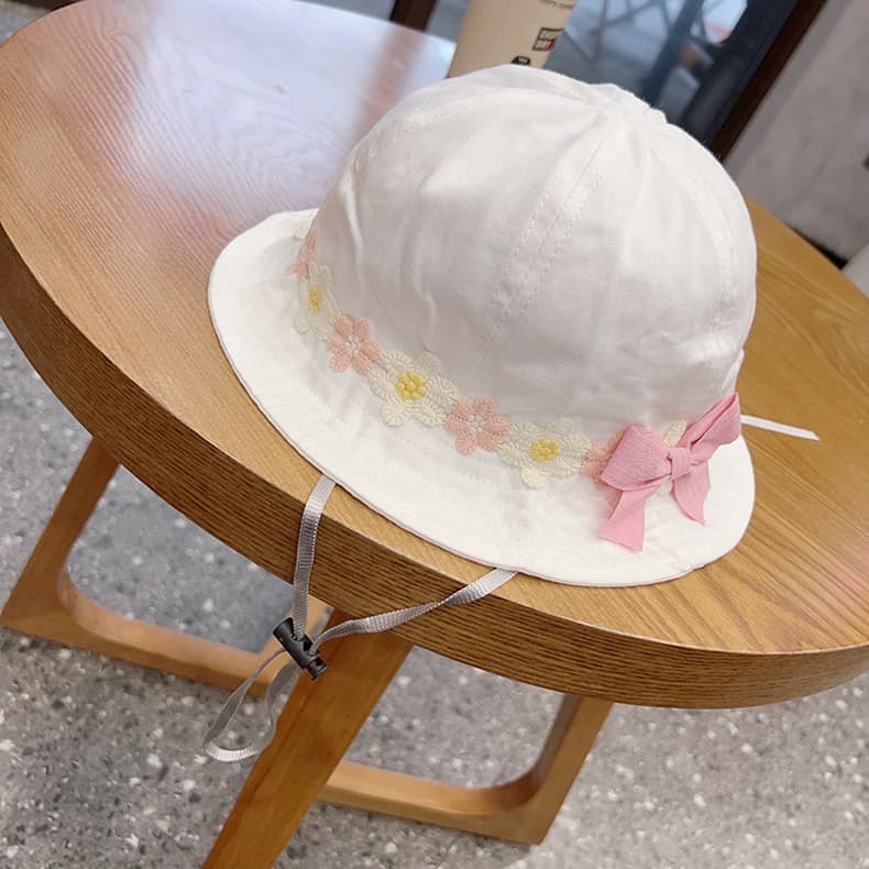 キッズ 帽子 お花レース付きバケットハット|リボン&花レースで春夏お出かけにぴったり