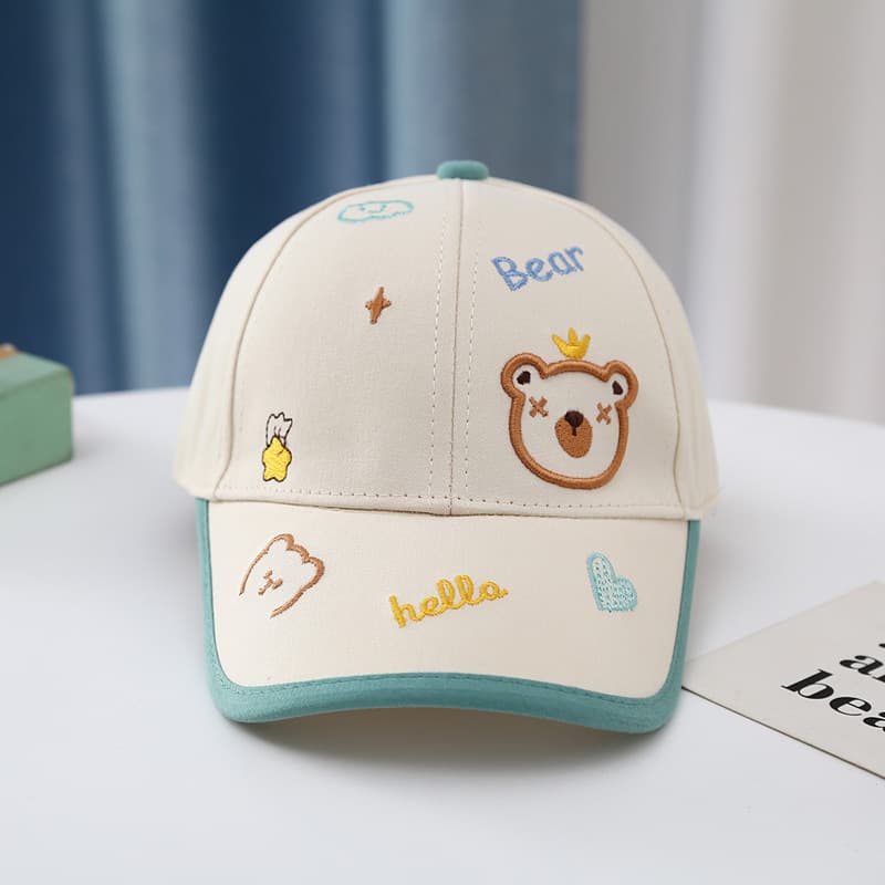 くま王冠モチーフ 刺繍キッズキャップ | おしゃれでかわいい刺繍帽子