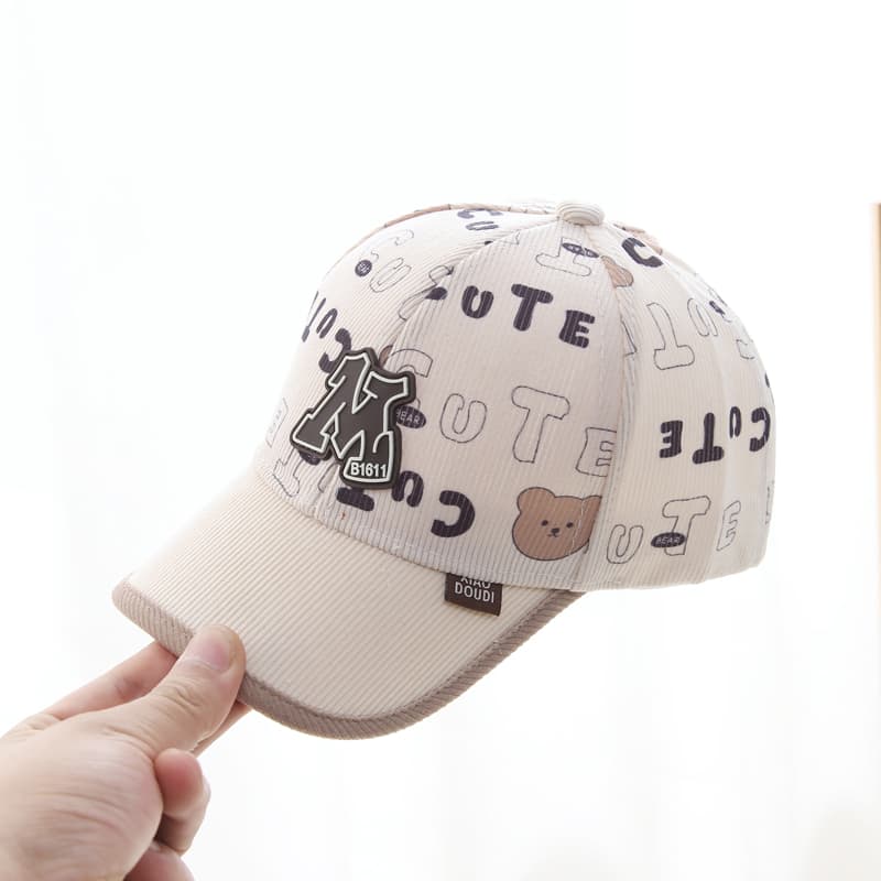 キッズ帽子 キッズ向けイニシャルワッペン付きコーデュロイキャップ