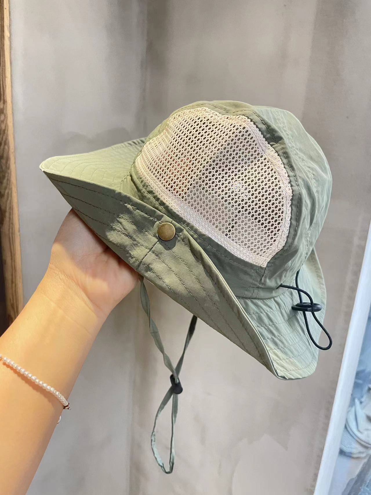 メッシュ通気性お出かけバケットハット(キッズ)|UV対応 × 軽量 × あご紐付き 日よけ帽子