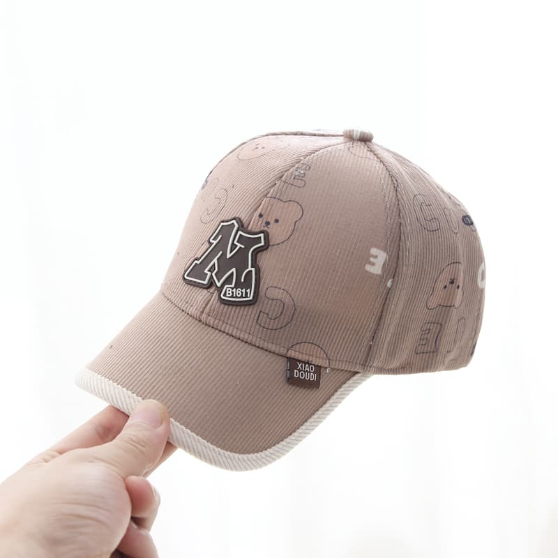 キッズ帽子 キッズ向けイニシャルワッペン付きコーデュロイキャップ