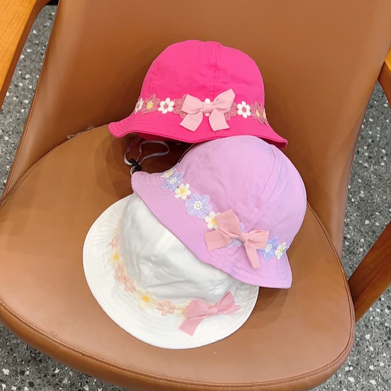 キッズ 帽子 お花レース付きバケットハット|リボン&花レースで春夏お出かけにぴったり