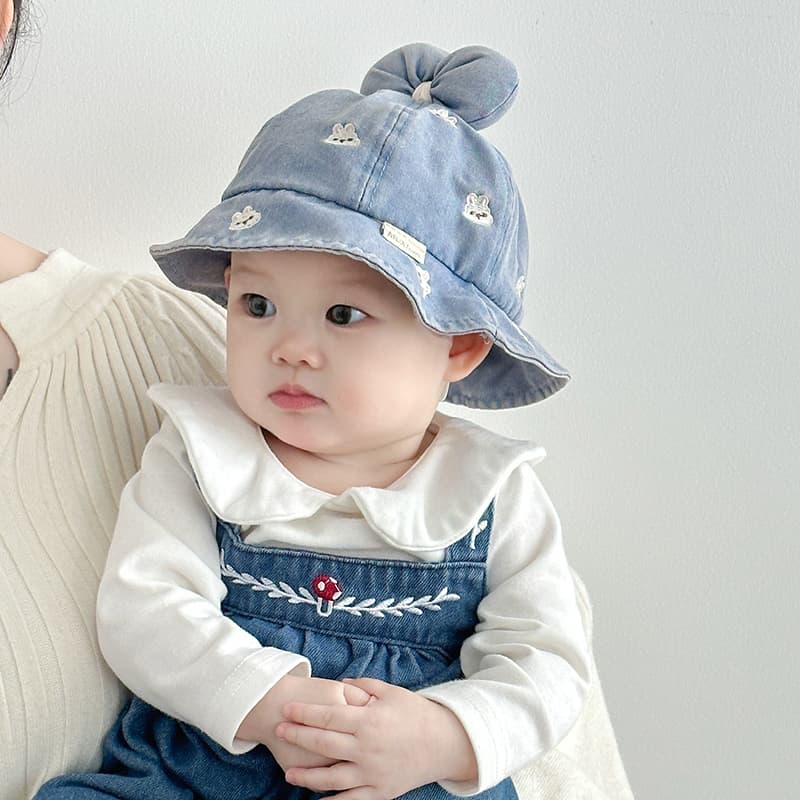 ベビー 帽子 うさぎ刺繍付きふわふわリボンバケットハット|リボン結び&やわらかコットン素材